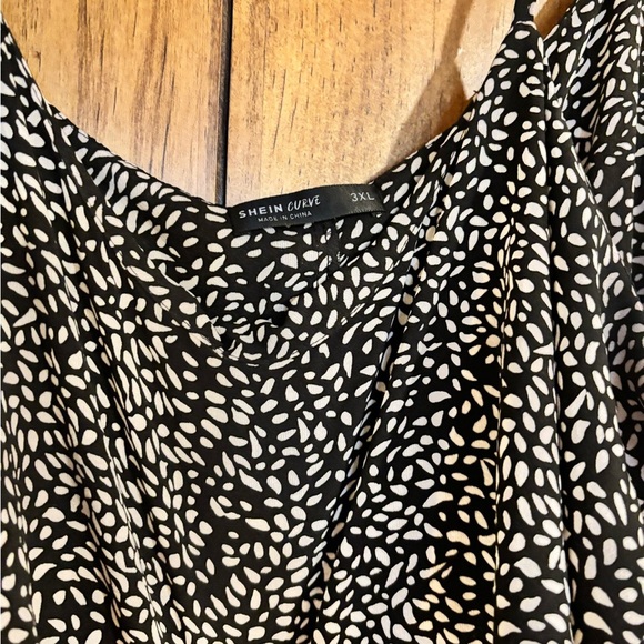 Women’s Plus Size Dress 3x Black and White Adjustable Spaghetti Straps - Picture 4 of 4